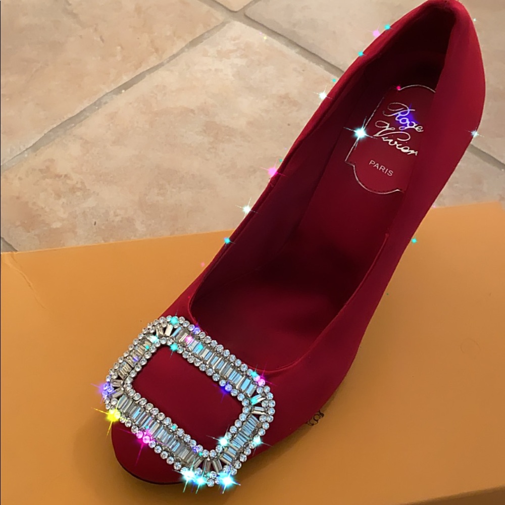 Roger Vivier signature diamond buckle Heels